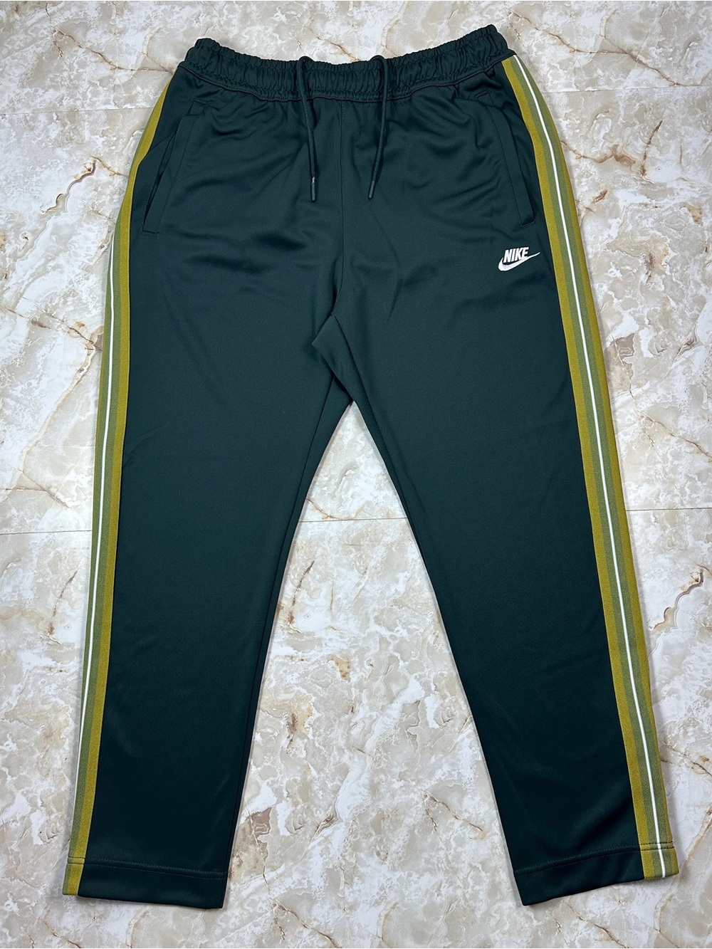 Nike Men’s Large Green Striped Loose Fit Taper leg Track Pants Sweatpants - Picture 2 of 7